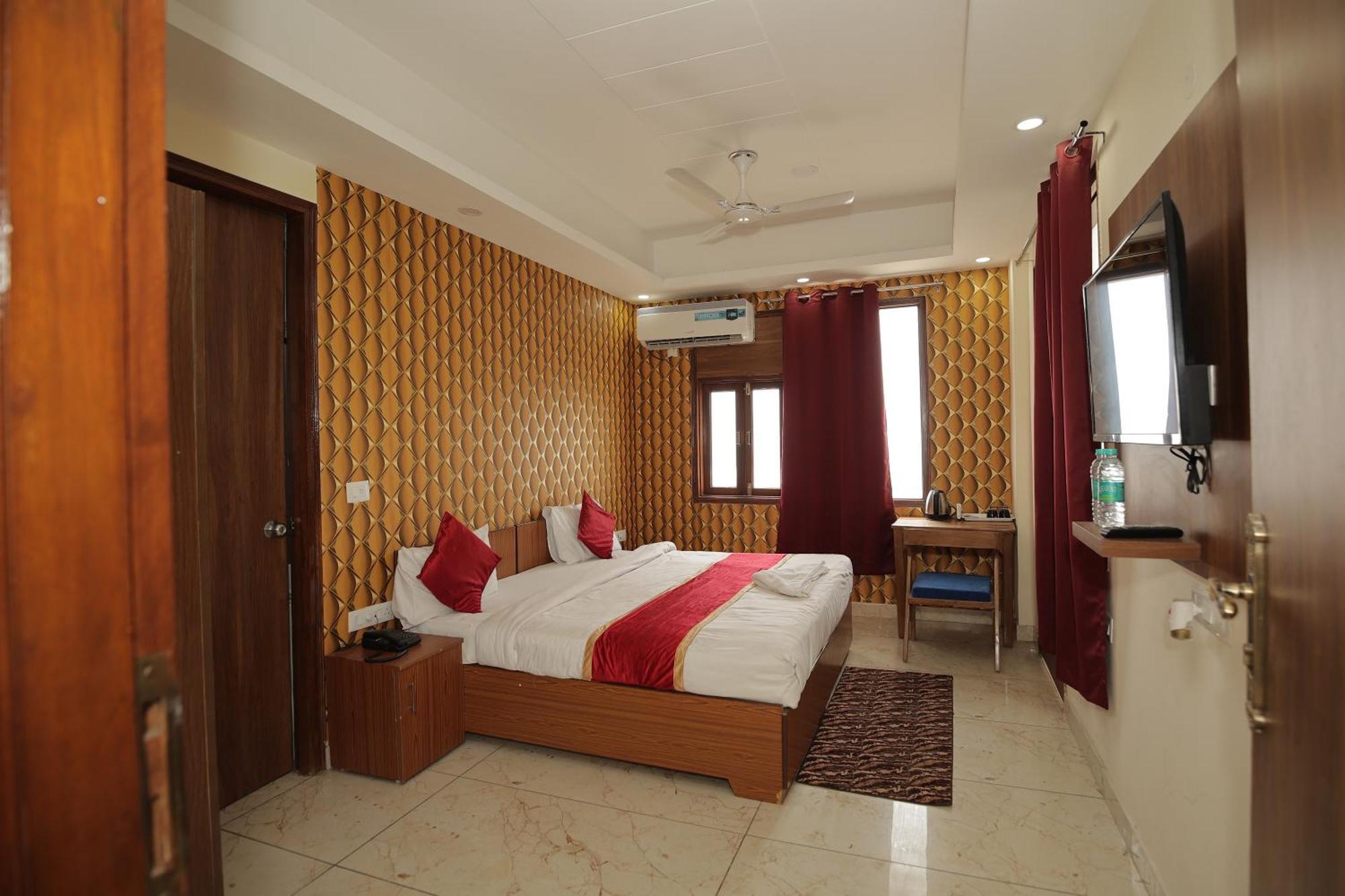 Hotel The Anvi Residency Sector 122 노이다 외부 사진